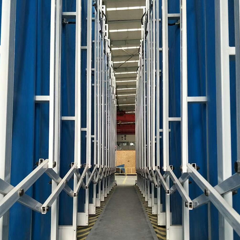Výsuvná mobilná striekacia a brúsna kabína